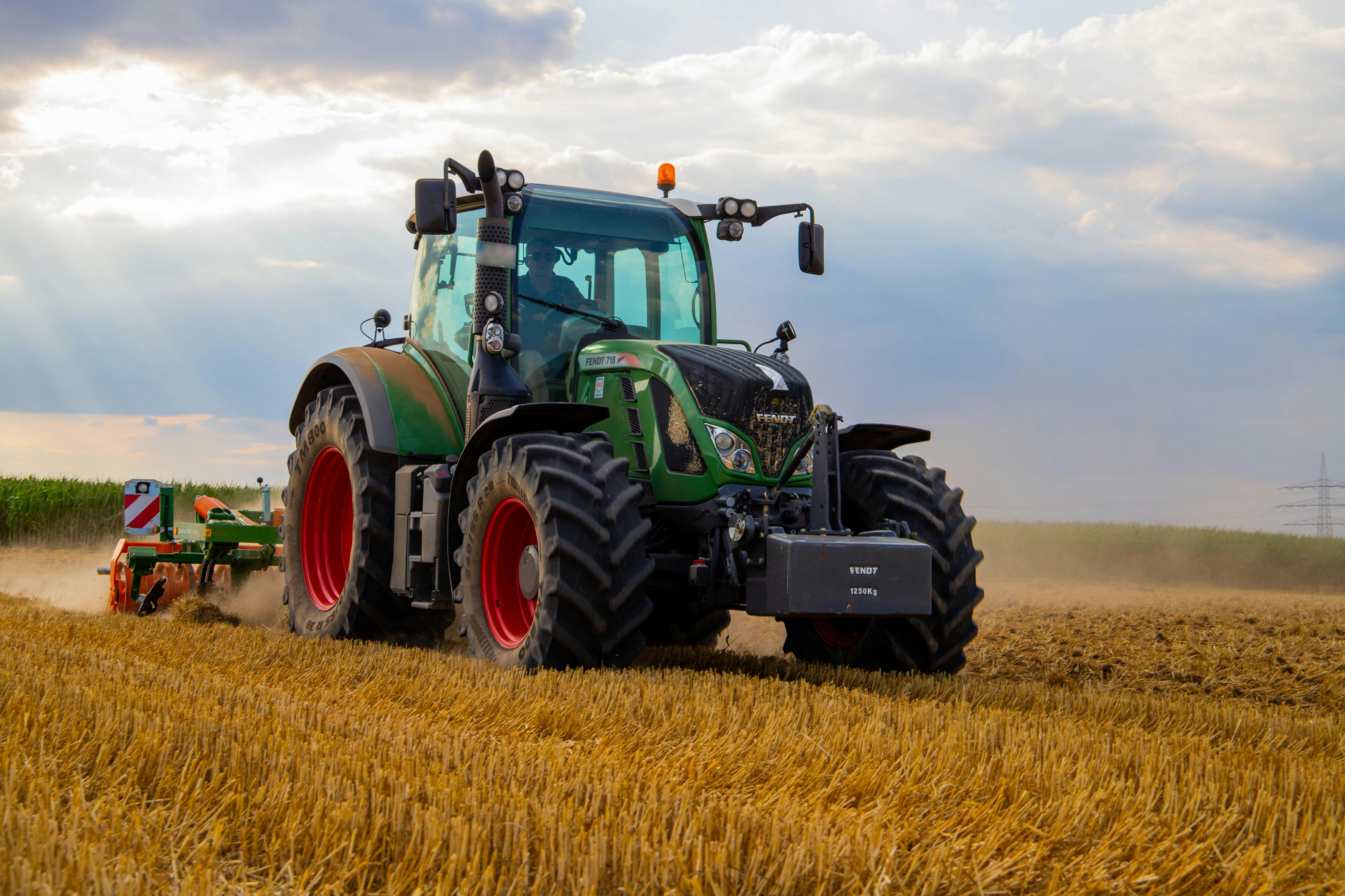 tractor en el campo